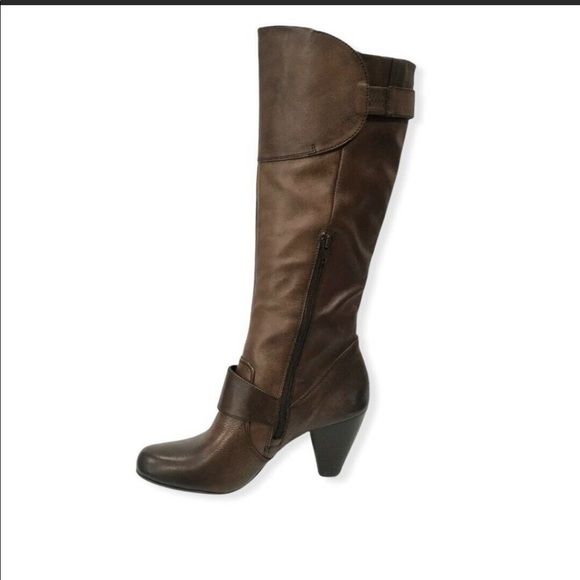 Arturo Chiang | size 7.5 | At-Vera heeled leather brown boots - Picture 3 of 13